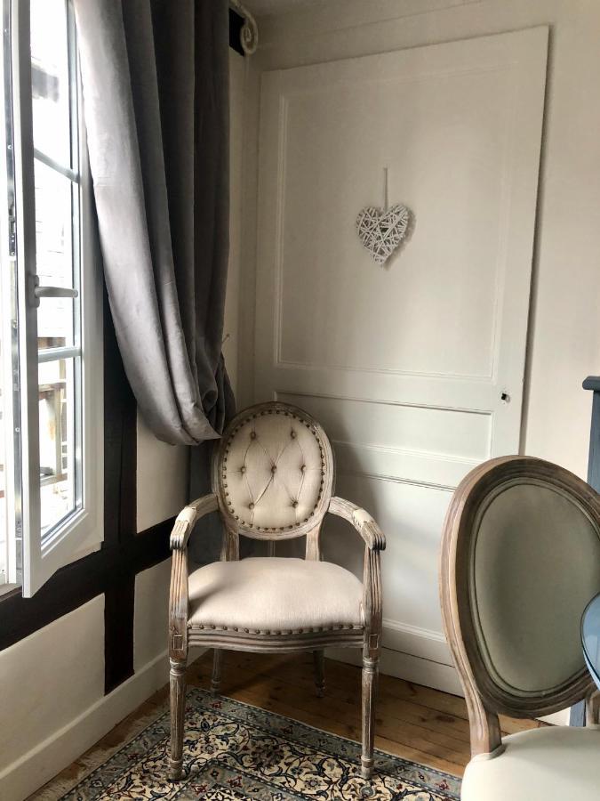 La Parenthese Du Capucin Apartment Онфльор Екстериор снимка