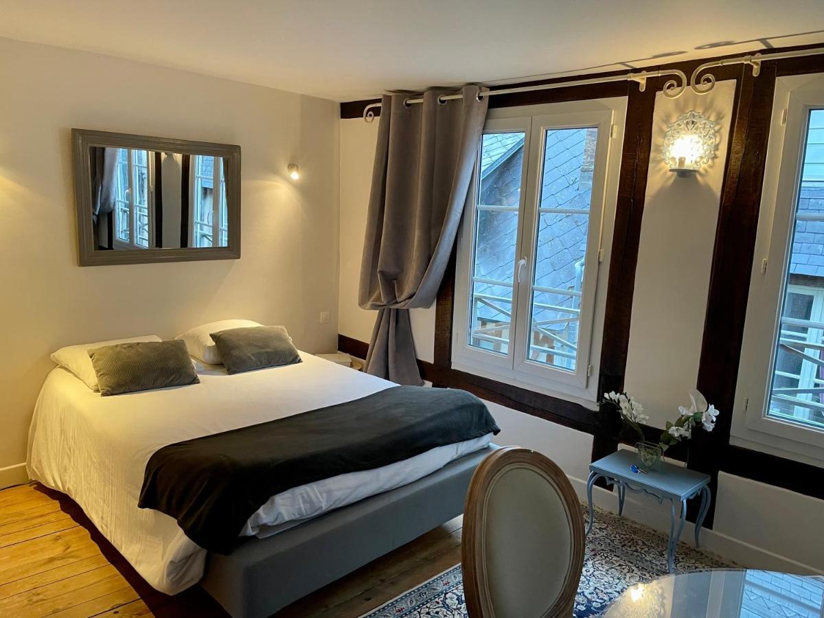 La Parenthese Du Capucin Apartment Онфльор Екстериор снимка