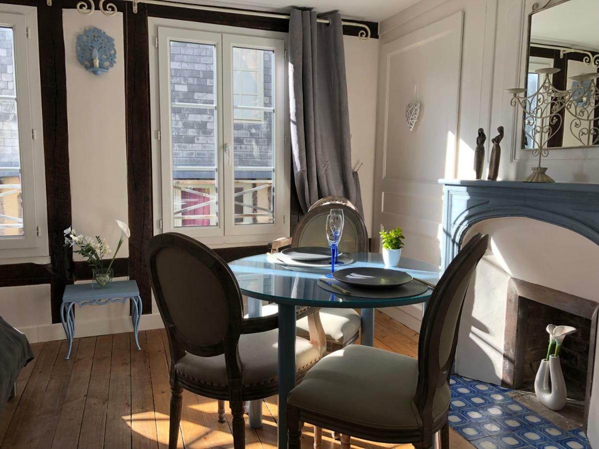 La Parenthese Du Capucin Apartment Онфльор Екстериор снимка